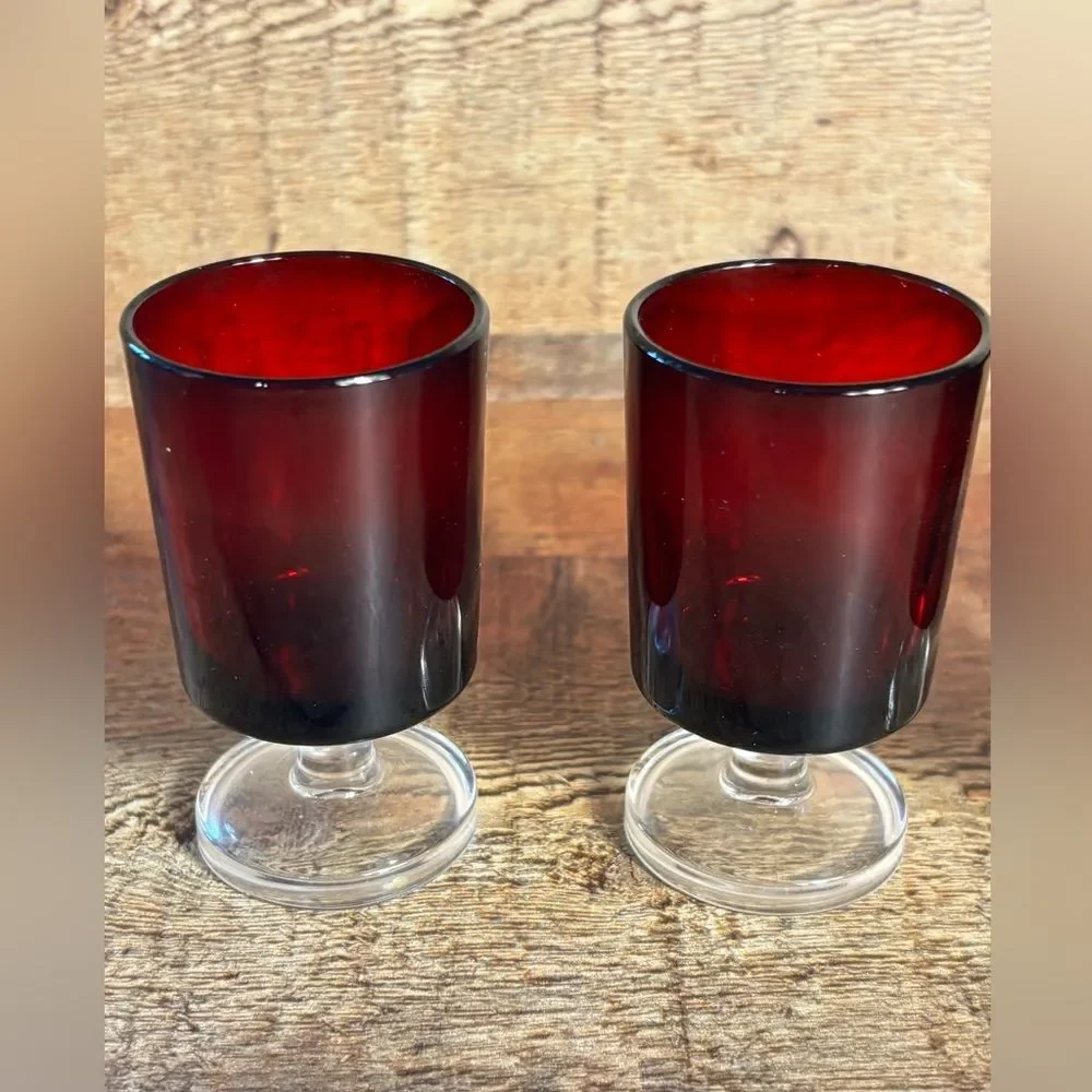 4 Vintage Ruby Red LUMINARC FRANCE Arcoroc Clear footed 3.75” Cordial glasses